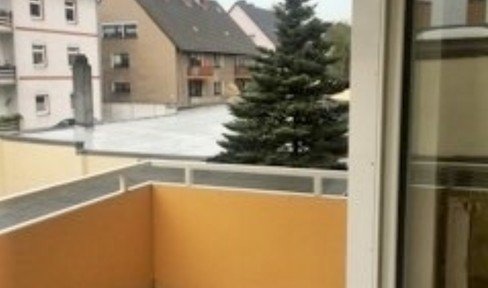 Friendly 2-room apartment with balcony and fitted kitchen in Bochum