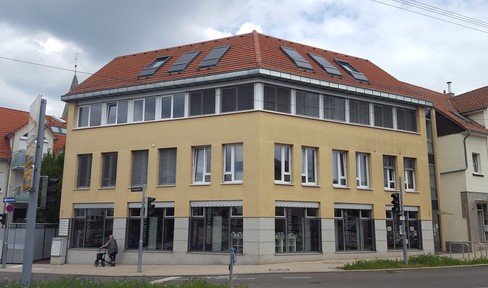 Representative office space in the attic in central location in Stgt.-Plieningen