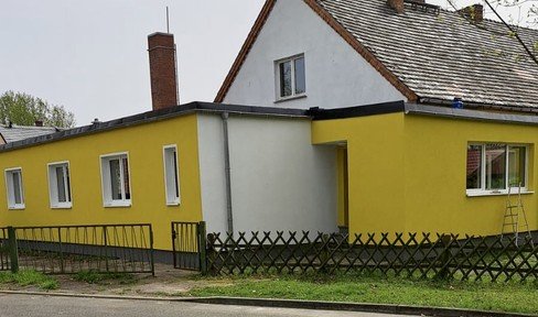 2 houses 1 price! Berlin or Tesla 57 min. living space 300 m2* + workshop, garage, outbuilding