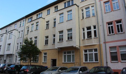Helle 4-Zimmer-Wohnung unweit des Schellheimer Platzes