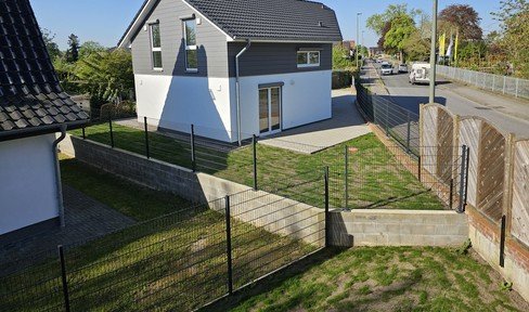 Neubauhaus bezugsfertig 700 € mntl. Zinsanteil günstiger als Miete
