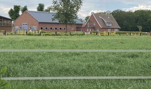 Riding facility near Vechta !  ** approx. 7 hectares ** free of commission **