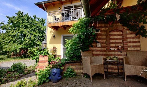 Multi-generation house with large garden - quiet location, near Berlin
