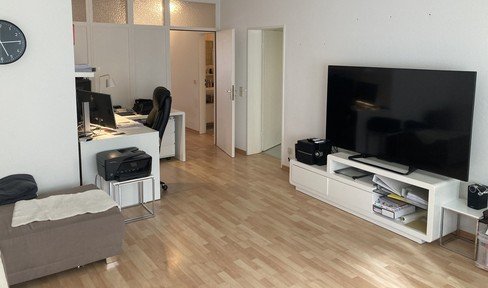 Bright 2-room apartment in a good location in Rödelheim, with top modern fitted kitchen