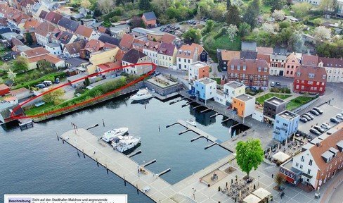 Sea plot for development directly at the city harbor Malchow - from private owner