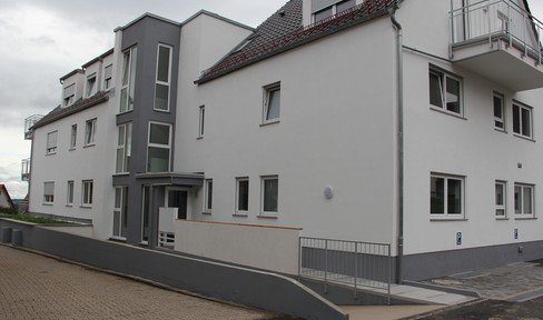 New building! 4-room apartment with large balcony in Calw-Altburg with fitted kitchen
