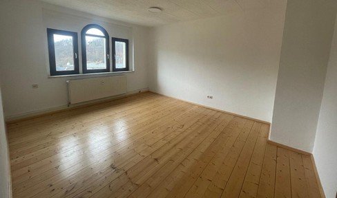 Freshly renovated ready to move in - 3-room apartment with separate room, shower AND bathtub