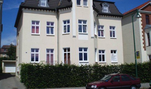 Beautiful 2 room ground floor apartment with EBK at Glambecker See
