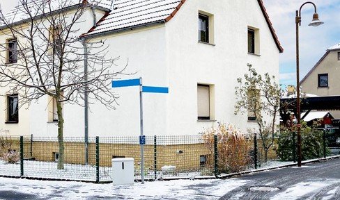 RESERVIERT : Von Privat: Wohntraum in Grosstadtnähe