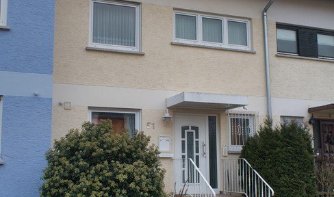 Investor or owner-occupier, quiet detached house in Nieder-Rodenbach