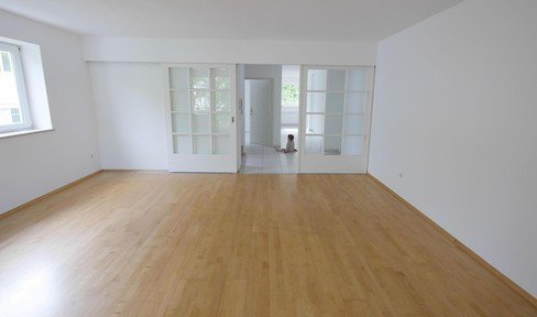 Bright, quiet 4-room apartment on the Flaucher - from private owner / commission-free (currently rented)