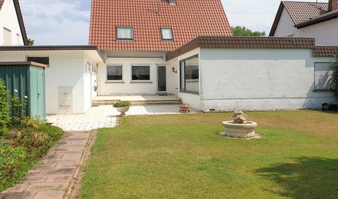 Interesting detached house in Römerberg on large plot - free of commission