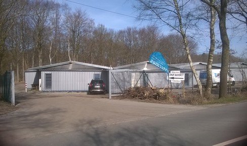 3 hectares of covered storage and parking space in the back harbor area of Bremerhaven