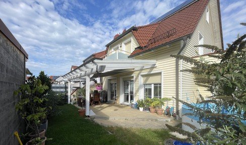 *Privatverkauf* Doppelhaushälfte mit Solaranlage in Stadtlage (Region Pfersee / Kriegshaber )