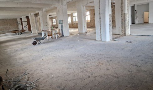 Commercial space on the ground floor with open space in Neukölln