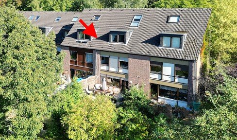 Chic two-family house with garden top location in Bochum Querenburg for sale commission-free!