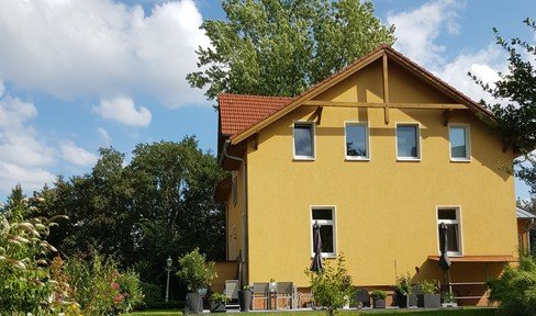 House on the lake - single-family house with waterfront plot in Bestensee