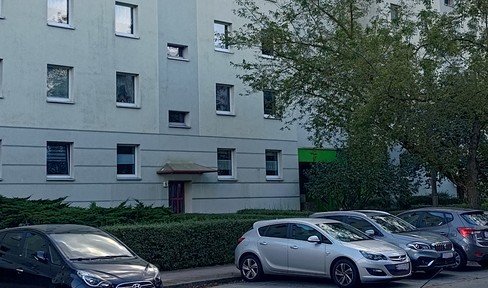 Im Grünen gelegene 3-Zimmer-EG-Wohnung mit Balkon in Potsdam Waldstadt II