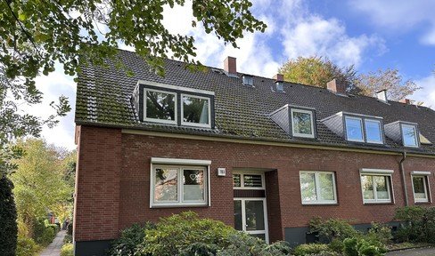 No additional buyer's commission: Rented 1.5-room apartment in a good location in Niendorf