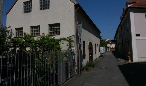 Historische Immobilie in der Erlanger Altstadt direkt auf der Stadtmauer