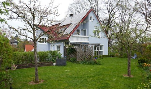 Detached two-family house (173m² +142 m²) in Emskirchen - from private owner
