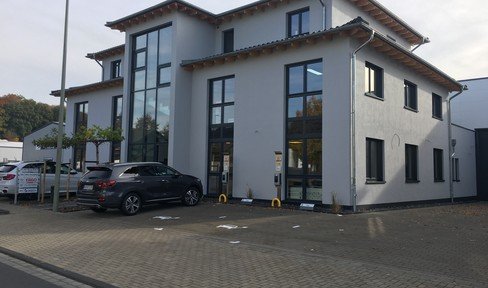 Office with 120 m² for rent