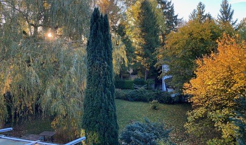 Beautifully situated detached house/building plot divisible for sale in Starnberg
