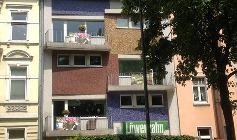 Commission-free: Krefeld-Bockum Top renovated MFH in prime location