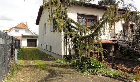 Bargain: Berlin Biesdorf Nord detached house with large garden and great transport links