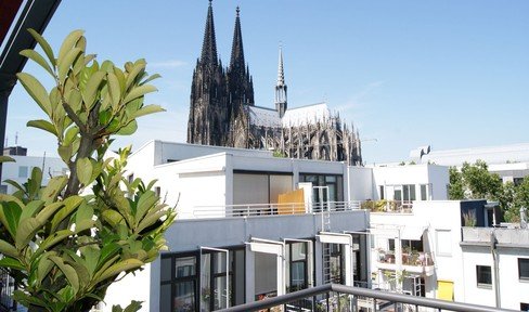 Cologne Cathedral: Large penthouse maisonette with roof terrace, balcony, parking space and: Cathedral view!