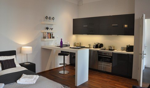 Barrier-free, fully furnished city apartment, built in 2013, energy-efficient, top location in Ludwigvorstadt