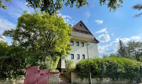 Charmantes Mehrfamilienhaus in den Weinbergen mit unverbaubaren Fernblick ins Neckartal