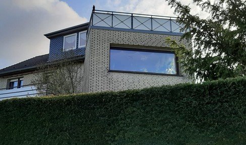 OHNE PROVISION ! ! Attraktives Mehrfamilienhaus mit Dachterrasse inkl. Doppelgarage