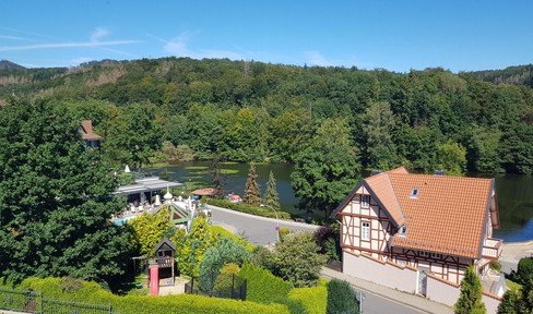 Furnished apartment with a dream view of Schmelzteich and Ravensberg