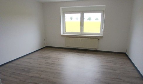 WE RENOVATE FOR YOU ! TOP location, in the middle of the green ! Apartments in Cämmerswalde 49 + 65 + 80 m²