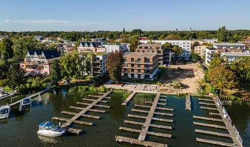 Living by the water! Terraced apartment on waterfront plot | near Adlershof, BER and Tesla