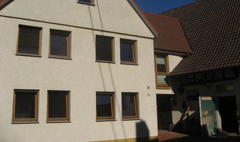Ehemaliger Bauernhof Haus Scheunen Garagen in Waiblingen Bittenfeld