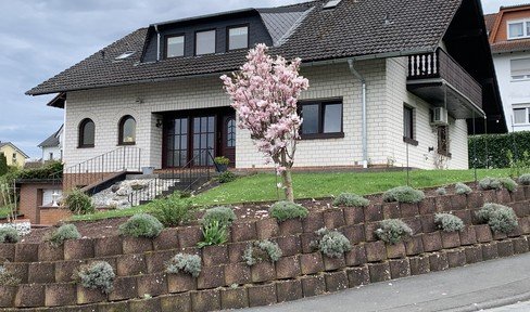 Toplage: Massives, naturnahes Einfamilienhaus in Rechtenbach bei Wetzlar