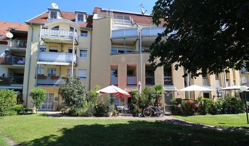 Centrally located 3-room apartment in Freiburg-Opfingen incl. 2xTG parking spaces