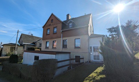 Detached house in Geyer with lots of potential