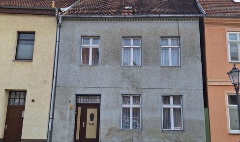 Einfamilienhaus/ Stadthaus