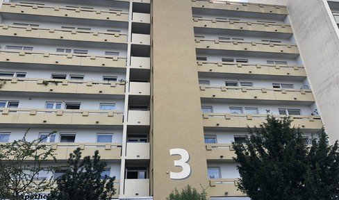 Nur noch bis 26.5! Vollständig renovierte 3-Zimmer-Wohnung mit 2 Balkonen + EBK in Weinheim