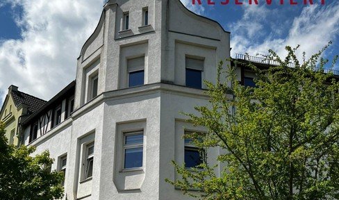 Well-maintained, fully let apartment building with balconies in Zwickau