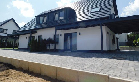 ! New building ! Fantastically beautiful, modern semi-detached house in Enger / Weststr. 92.