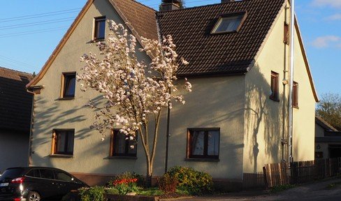 Well-maintained detached house / multi-generation house on the outskirts of WIssen Sieg