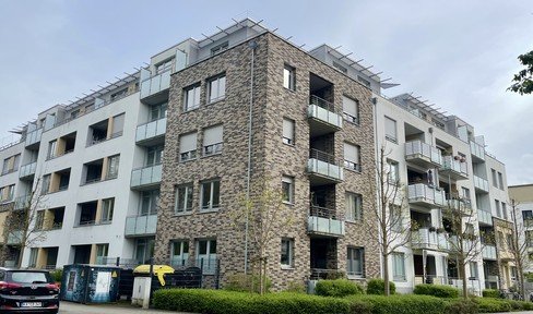 Zollstock/Raderberg: Luxury apartment in 1st row at Vorgebirgspark (commission-free, barrier-free)