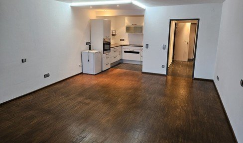 Modern, renovated, bright 2-room apartment with garage & sauna & swimming pool & S-Bahn within walking distance