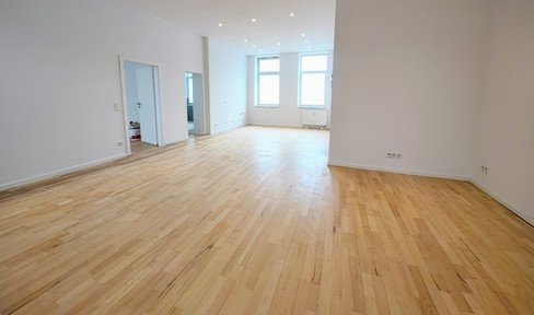 Refurbished 2-room apartment with upscale interior in Uerdingen