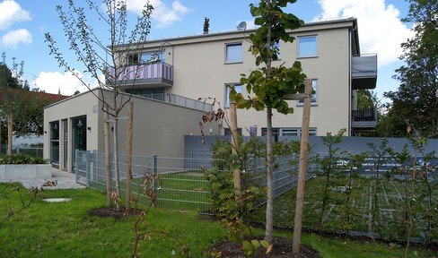 Feldkirchen: Attraktives Apartment mit großer, sonniger Dachterrasse