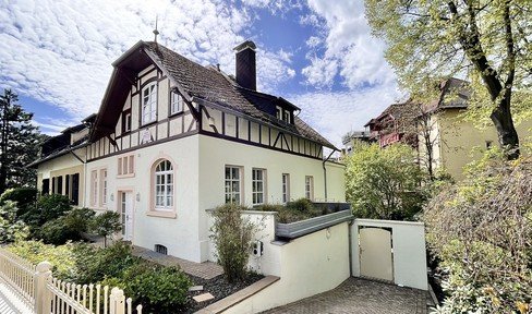Luxurious town villa in the heart of Königstein with castle views